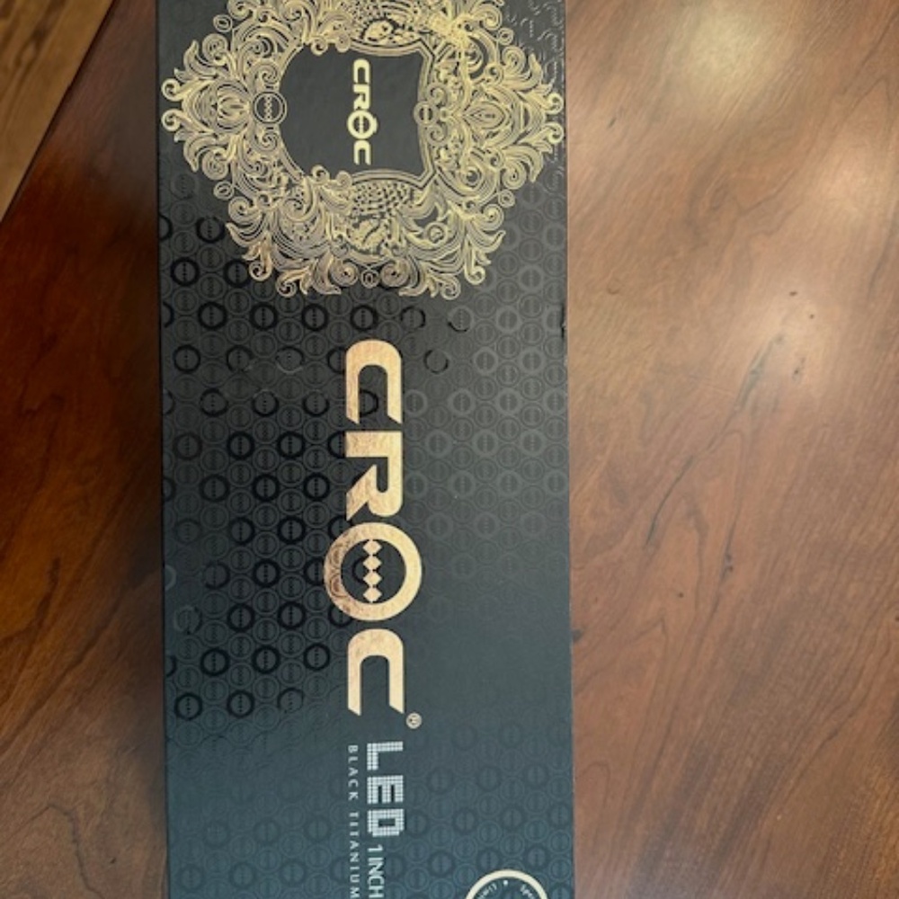 CROC Led Black Titanium Flat Iron 1 Hair Straightener